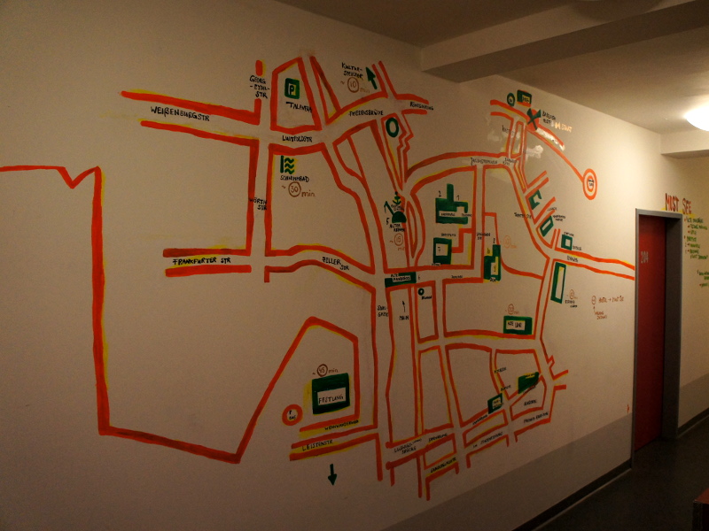 https://www.babelfish-hostel.de/media/Galeryhostel/014 hostel city map.jpg